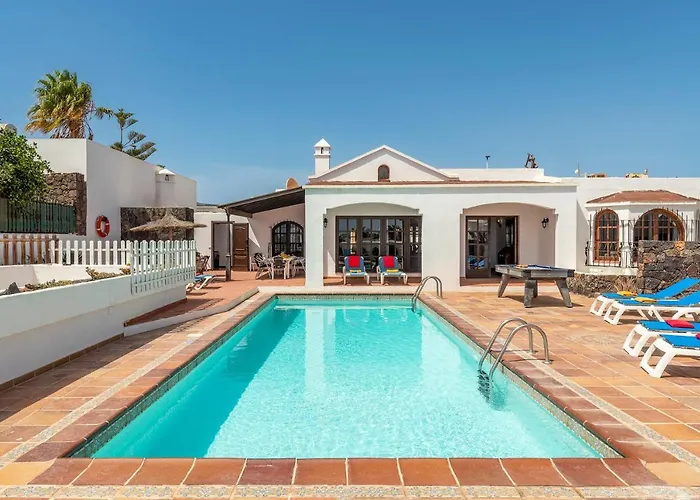 Villa Nikki By Puerto del Carmen (Lanzarote)