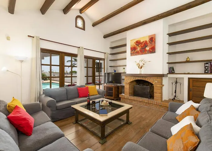 Nikki By بويرتو ذيل كارمين