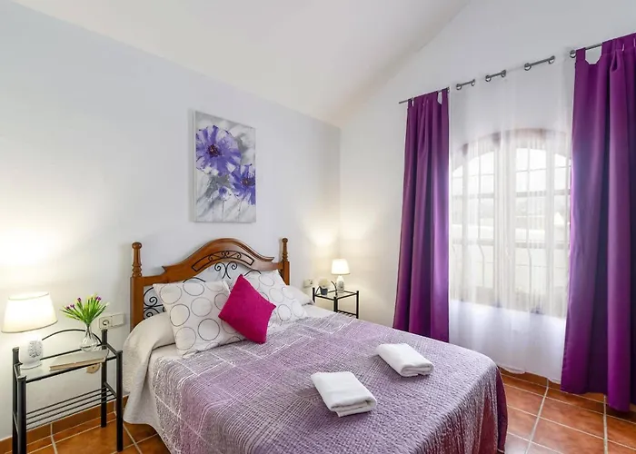 Nikki By فيلة بويرتو ذيل كارمين